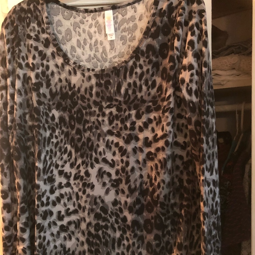 Lularoe snow leopard lynnae